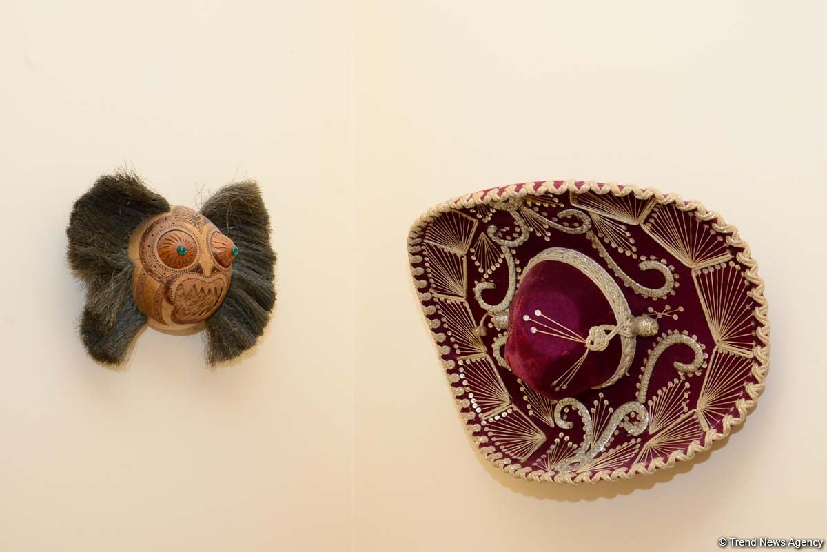 Дух аристократии в Баку! Путешествие в удивительный мир Максуда Ибрагимбекова – книги, коллекция оружия и картин…(ФОТО)