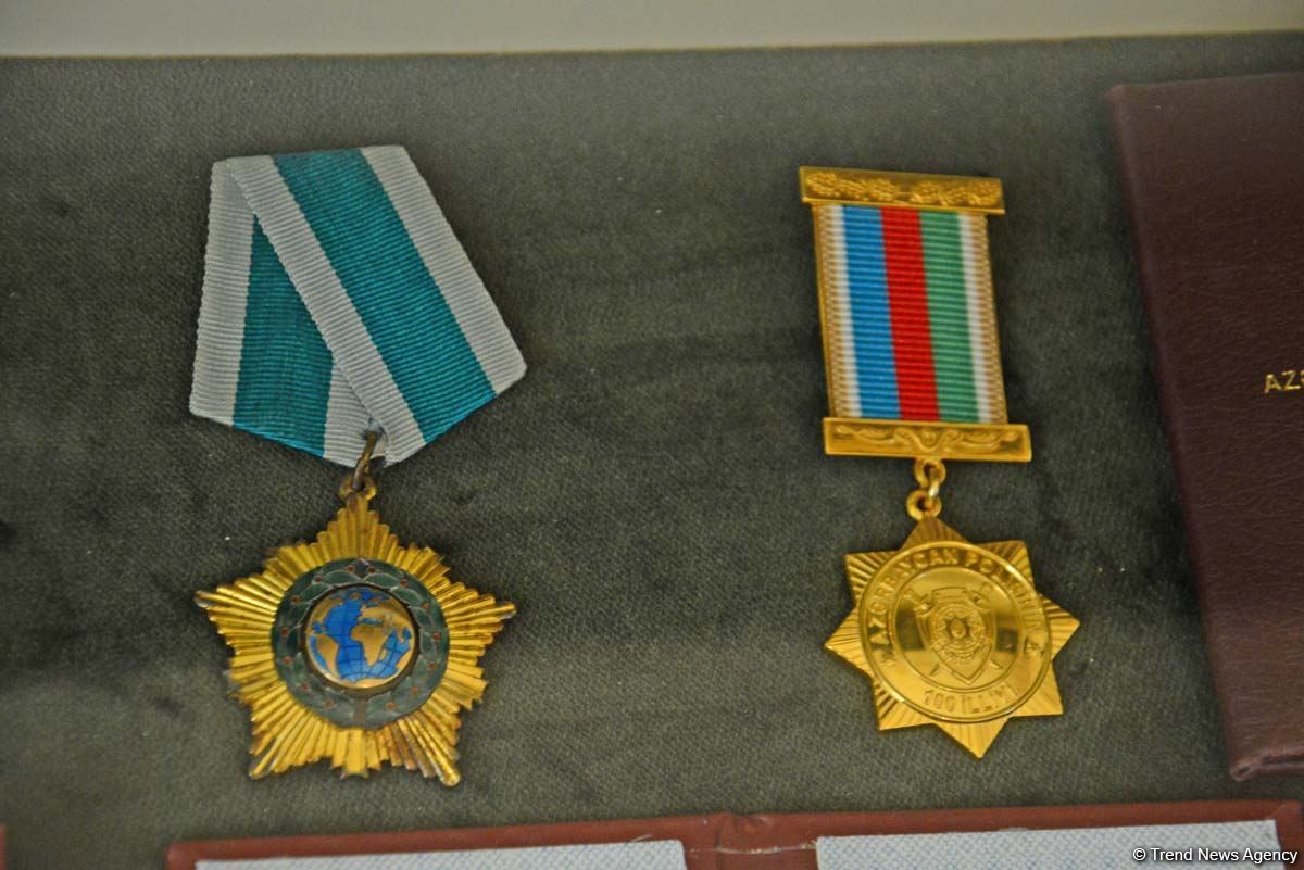 Дух аристократии в Баку! Путешествие в удивительный мир Максуда Ибрагимбекова – книги, коллекция оружия и картин…(ФОТО)