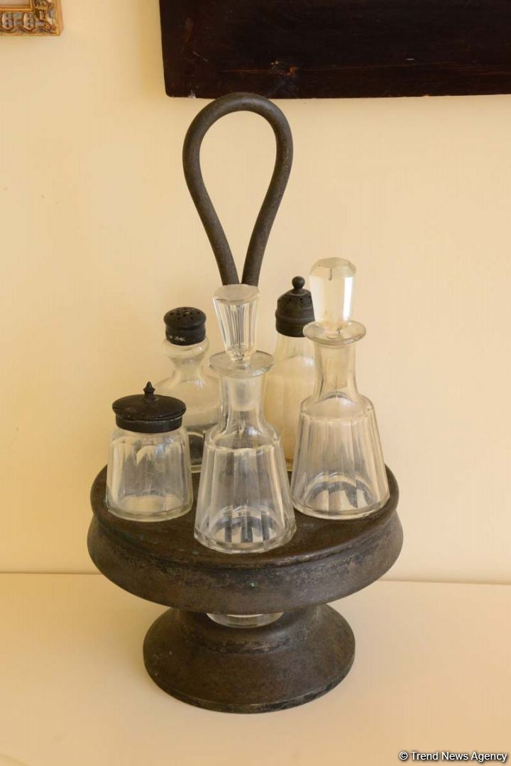 Дух аристократии в Баку! Путешествие в удивительный мир Максуда Ибрагимбекова – книги, коллекция оружия и картин…(ФОТО)