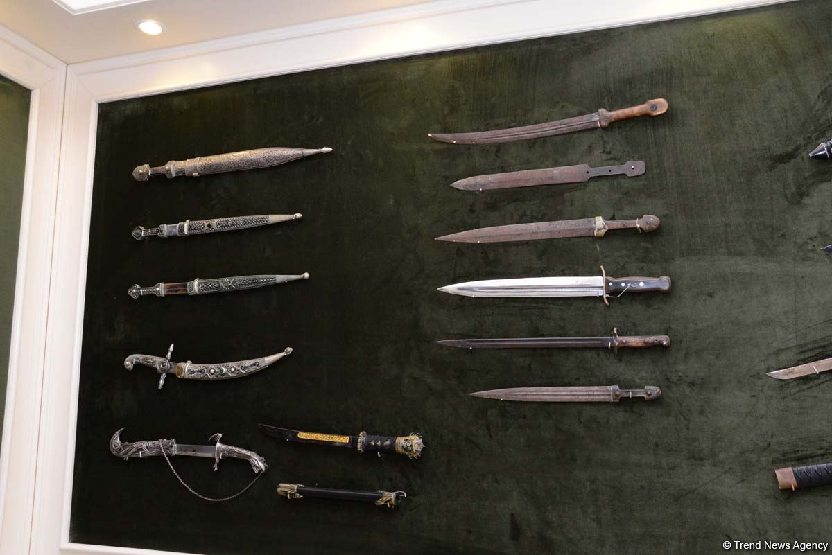 Дух аристократии в Баку! Путешествие в удивительный мир Максуда Ибрагимбекова – книги, коллекция оружия и картин…(ФОТО)