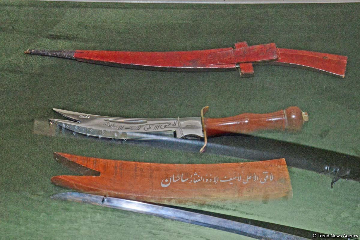 Дух аристократии в Баку! Путешествие в удивительный мир Максуда Ибрагимбекова – книги, коллекция оружия и картин…(ФОТО)