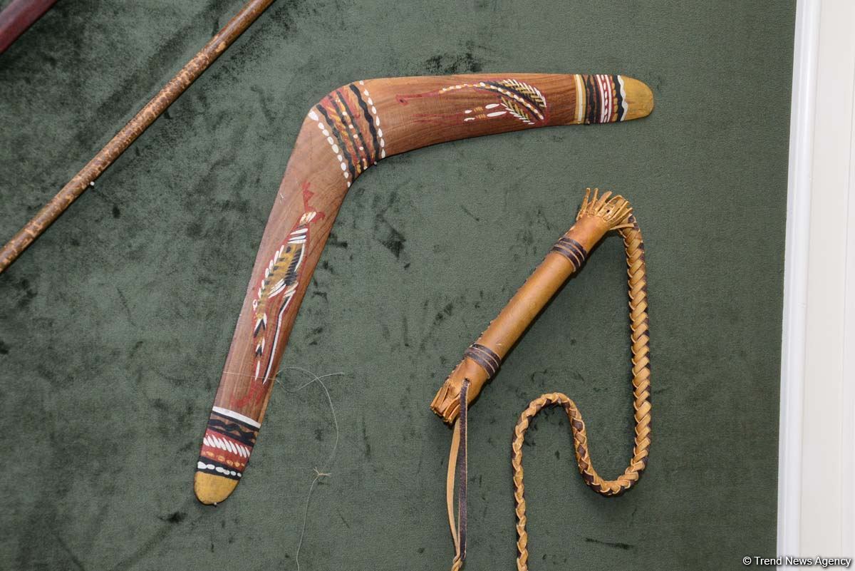 Дух аристократии в Баку! Путешествие в удивительный мир Максуда Ибрагимбекова – книги, коллекция оружия и картин…(ФОТО)