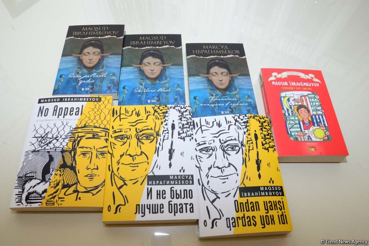 Дух аристократии в Баку! Путешествие в удивительный мир Максуда Ибрагимбекова – книги, коллекция оружия и картин…(ФОТО)