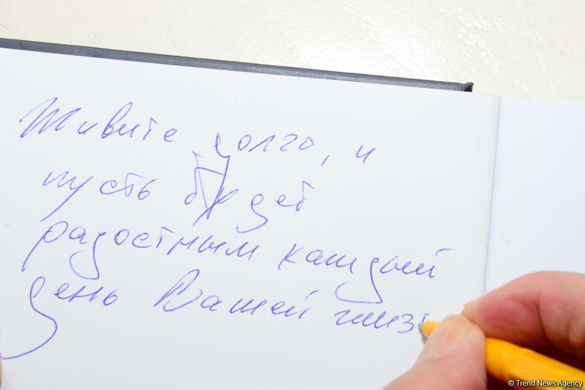 Дух аристократии в Баку! Путешествие в удивительный мир Максуда Ибрагимбекова – книги, коллекция оружия и картин…(ФОТО)