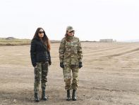 Президент Ильхам Алиев заложил фундамент дороги Физули-Шуша и аэропорта в Физулинском районе, совершил поездку в город Шуша (ФОТО/ВИДЕО)