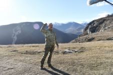 Президент Ильхам Алиев заложил фундамент дороги Физули-Шуша и аэропорта в Физулинском районе, совершил поездку в город Шуша (ФОТО/ВИДЕО)