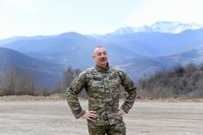 Президент Ильхам Алиев заложил фундамент дороги Физули-Шуша и аэропорта в Физулинском районе, совершил поездку в город Шуша (ФОТО/ВИДЕО)