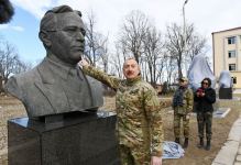 Президент Ильхам Алиев заложил фундамент дороги Физули-Шуша и аэропорта в Физулинском районе, совершил поездку в город Шуша (ФОТО/ВИДЕО)