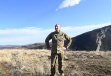 Президент Ильхам Алиев заложил фундамент дороги Физули-Шуша и аэропорта в Физулинском районе, совершил поездку в город Шуша (ФОТО/ВИДЕО)