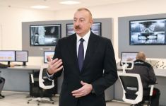 Президент Ильхам Алиев заложил фундамент двух заводов и открыл предприятие по производству листового стекла в Сумгайытском химическом промышленном парке (ФОТО/ВИДЕО)