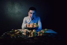 Фантастический роман азербайджанца в России: Пишешь про отравление – отравляешься, пишешь про безумие – сходишь с ума (ФОТО)