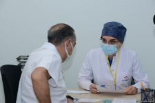 Министр здравоохранения Огтай Ширалиев и глава TƏBİB Рамин Байрамлы прошли вакцинацию  от COVID-19 (ФОТО)