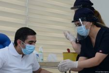 Министр здравоохранения Огтай Ширалиев и глава TƏBİB Рамин Байрамлы прошли вакцинацию  от COVID-19 (ФОТО)