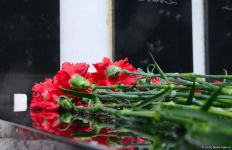 Азербайджанский народ чтит светлую память жертв трагедии 20 Января (ФОТО)