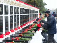 Азербайджанский народ чтит светлую память жертв трагедии 20 Января (ФОТО)