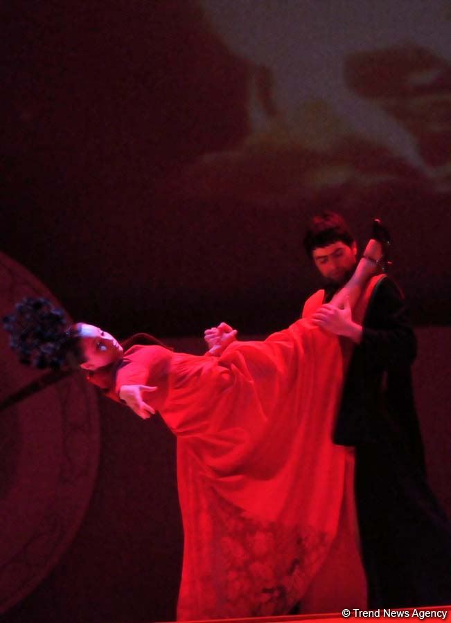 Фуад Османов в роли Низами Гянджеви: Это завуалированный образ  дервиша (ФОТО)