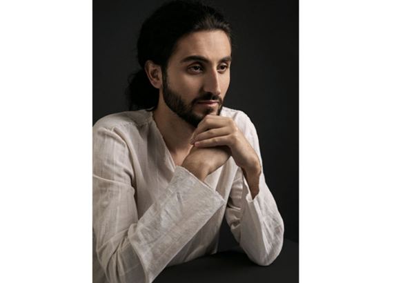 Планета Исфара Сарабского – азербайджанский музыкант выпустил первый альбом на всемирно известном лейбле (ВИДЕО)