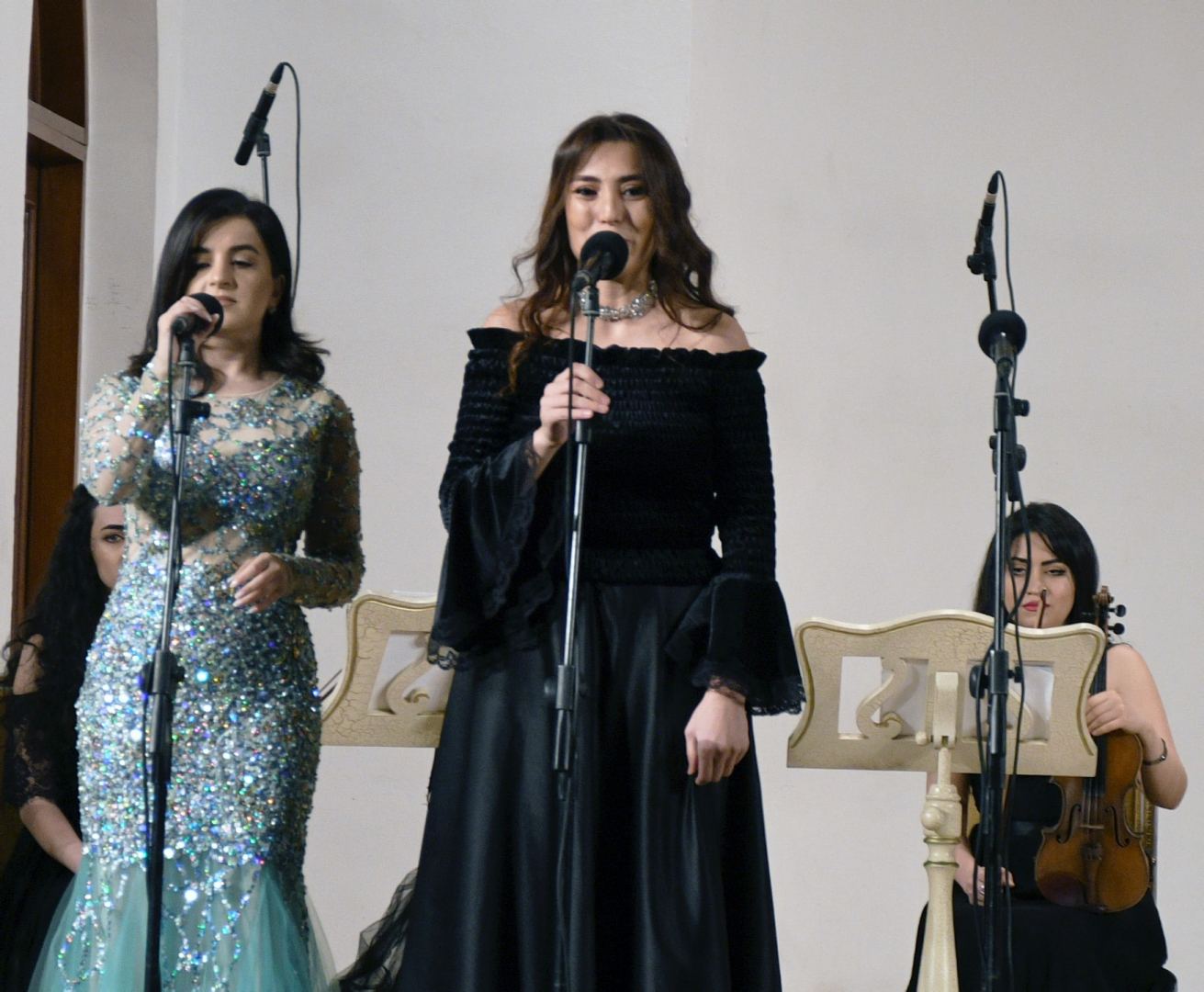 Кому не страшны никакие жизненные экзамены – интервью с заслуженной артисткой Азербайджана Наргиз Алиевой (ВИДЕО/ФОТО)