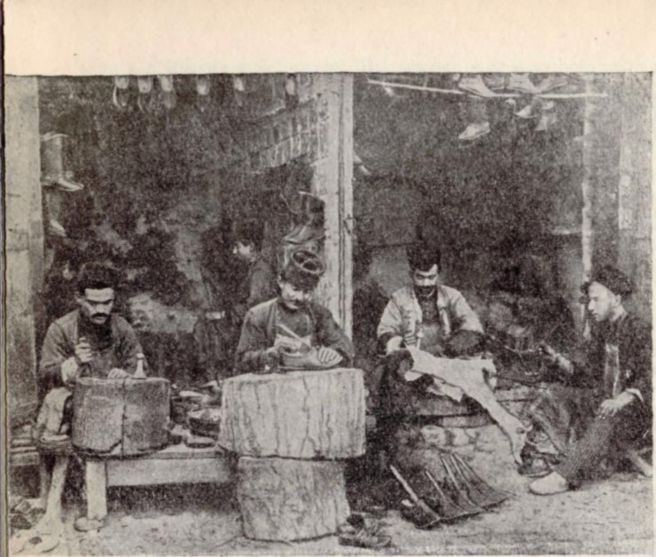 Модная старинная Шуша – особенности стиля женщин и одежды мужчин (ВИДЕО, ФОТО)