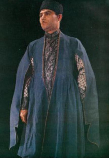 Модная старинная Шуша – особенности стиля женщин и одежды мужчин (ВИДЕО, ФОТО)