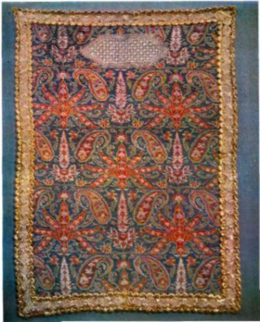 Модная старинная Шуша – особенности стиля женщин и одежды мужчин (ВИДЕО, ФОТО)