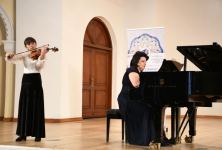 Музыкальный презент в Баку – виртуальные традиции (ВИДЕО/ФОТО)