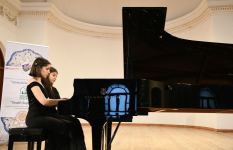 Музыкальный презент в Баку – виртуальные традиции (ВИДЕО/ФОТО)