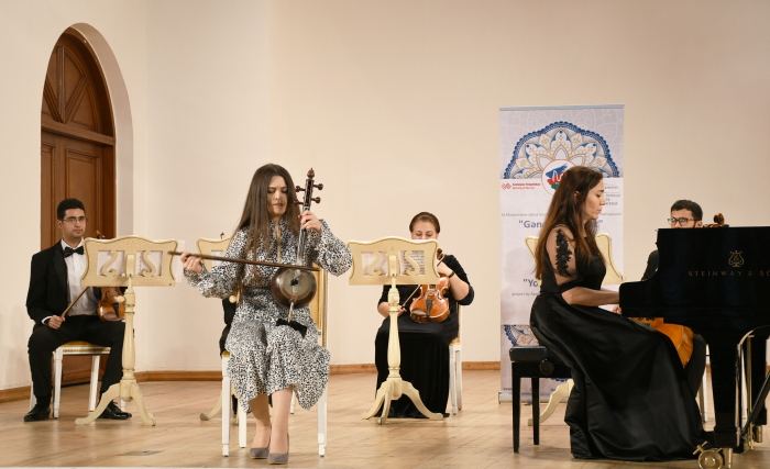 Музыкальный презент в Баку – виртуальные традиции (ВИДЕО/ФОТО)