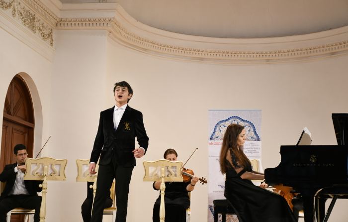 Музыкальный презент в Баку – виртуальные традиции (ВИДЕО/ФОТО)