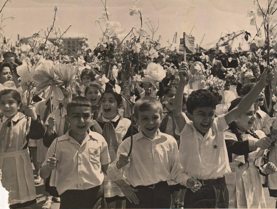 Юсиф Шейхов – от пионера Эльдара до юбилея: Путешествие в волшебном халате (ФОТО)