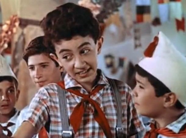 Юсиф Шейхов – от пионера Эльдара до юбилея: Путешествие в волшебном халате (ФОТО)