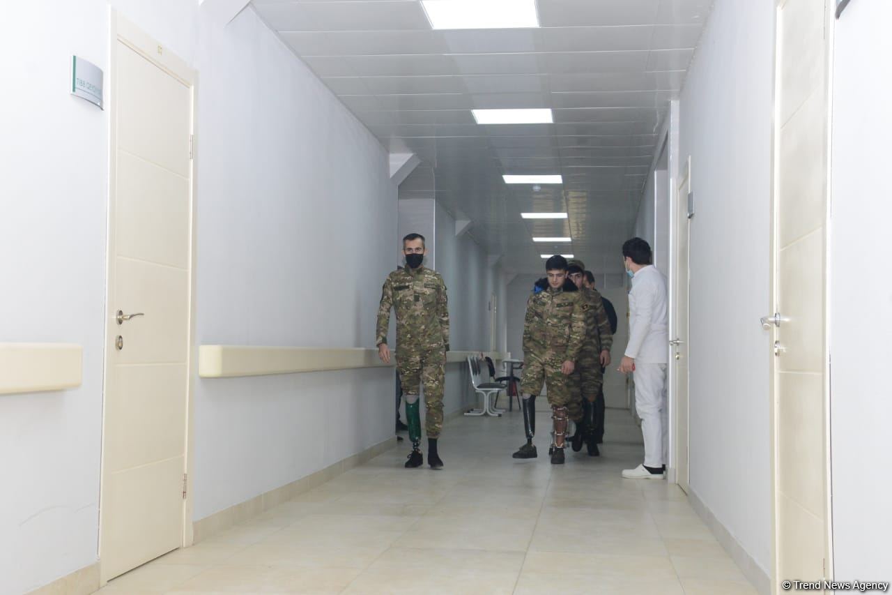 Еще трое раненых участников Отечественной войны Азербайджана обеспечены высокотехнологичными протезами (ФОТО)