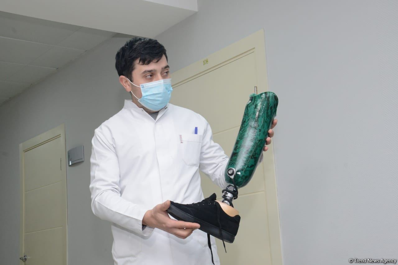 Еще трое раненых участников Отечественной войны Азербайджана обеспечены высокотехнологичными протезами (ФОТО)