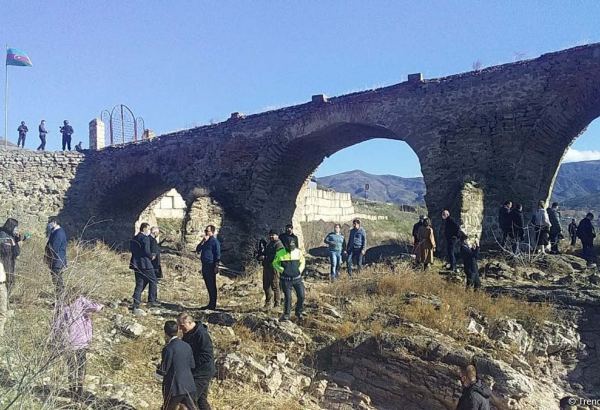 Представители дипломатического корпуса в Худаферине (ФОТО/ВИДЕО)