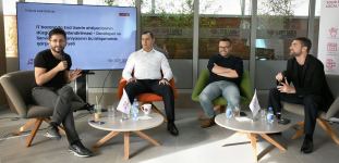 В Центре технологий Лютфи Заде обсужден вопрос End User на IT-рынке (ФОТО)