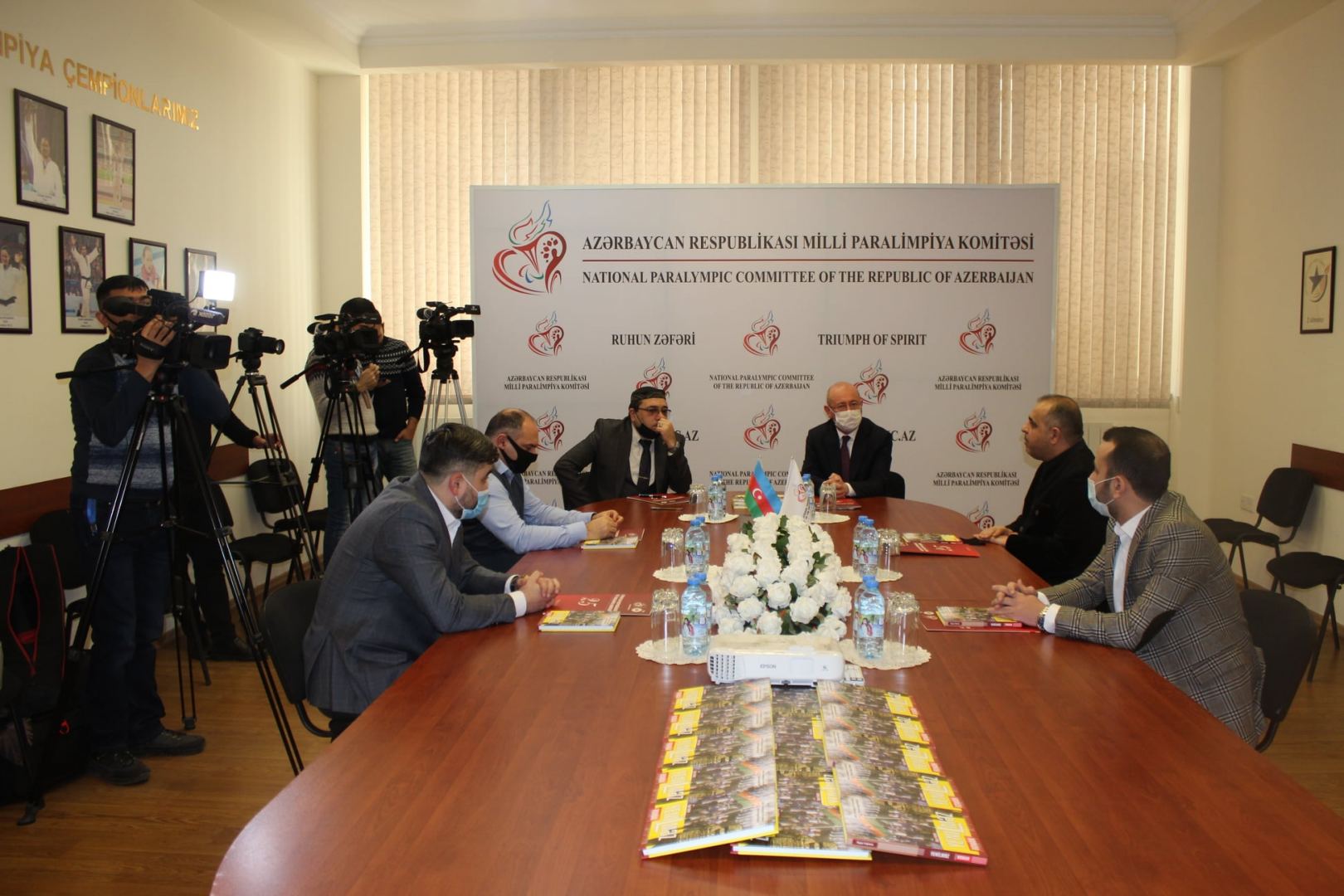 Непобедимые азербайджанцы – роман о настоящих героях (ВИДЕО, ФОТО)