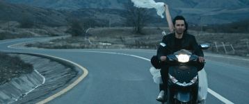 Среди рассыпанных смертей... Азербайджанский фильм восхищает Венецию и Москву (ФОТО)