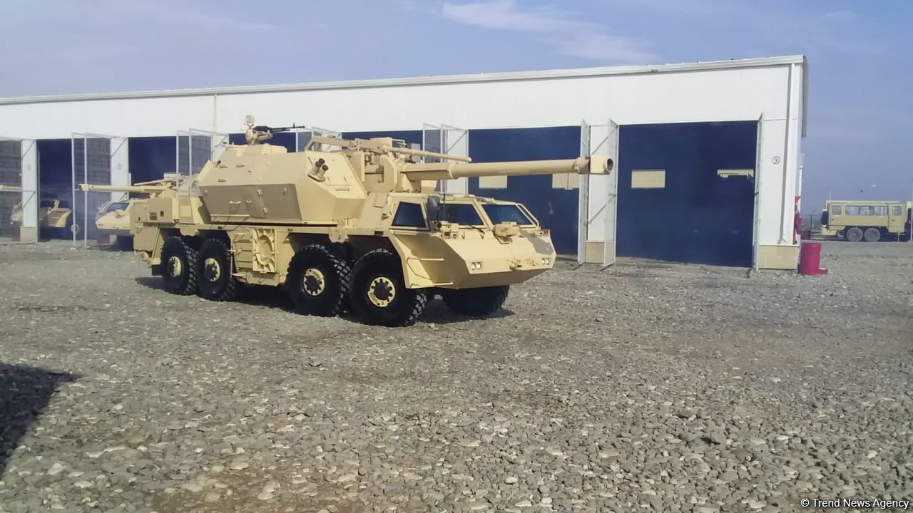 Представители СМИ понаблюдали за выполнением ракетно-артиллерийскими подразделениями ВС Азербайджана практических задач - репортаж Trend TV