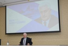 В Баку прошла встреча с российским военным экспертом Игорем Коротченко (ФОТО)