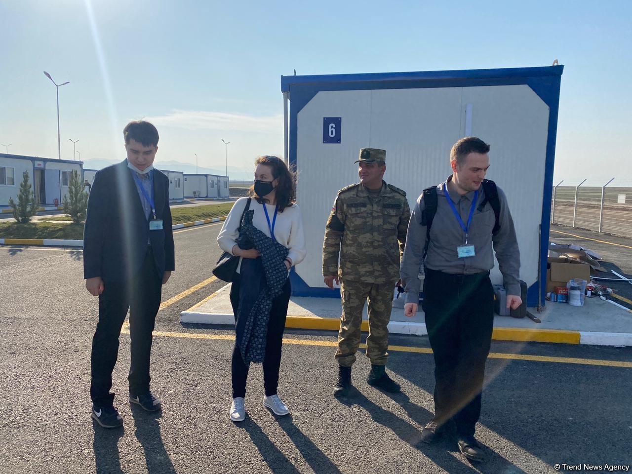 Группа российских и азербайджанских журналистов побывала в Турецко-российском совместном мониторинговом центре в Агдаме - репортаж Trend TV