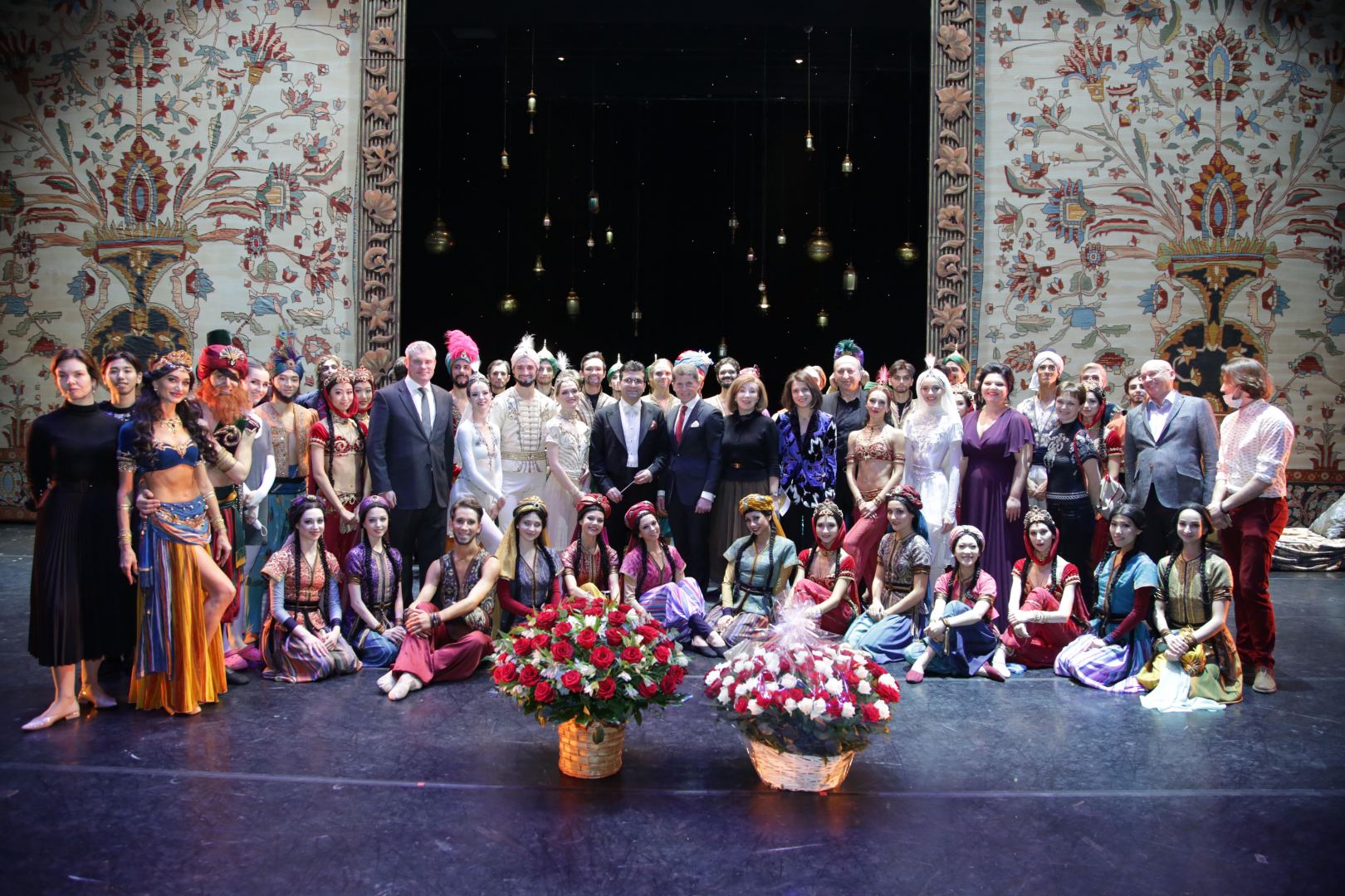 Эйюб Гулиев: Для нас это настоящий вызов – театр закрывался, пожалуй, только после пожара в 1985 году (ФОТО)