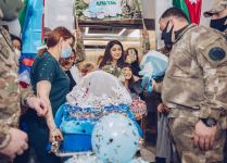 Фонд "YAŞAT" откроет счета в размере 5000 манатов на имена еще двух новорожденных детей шехидов (ФОТО)