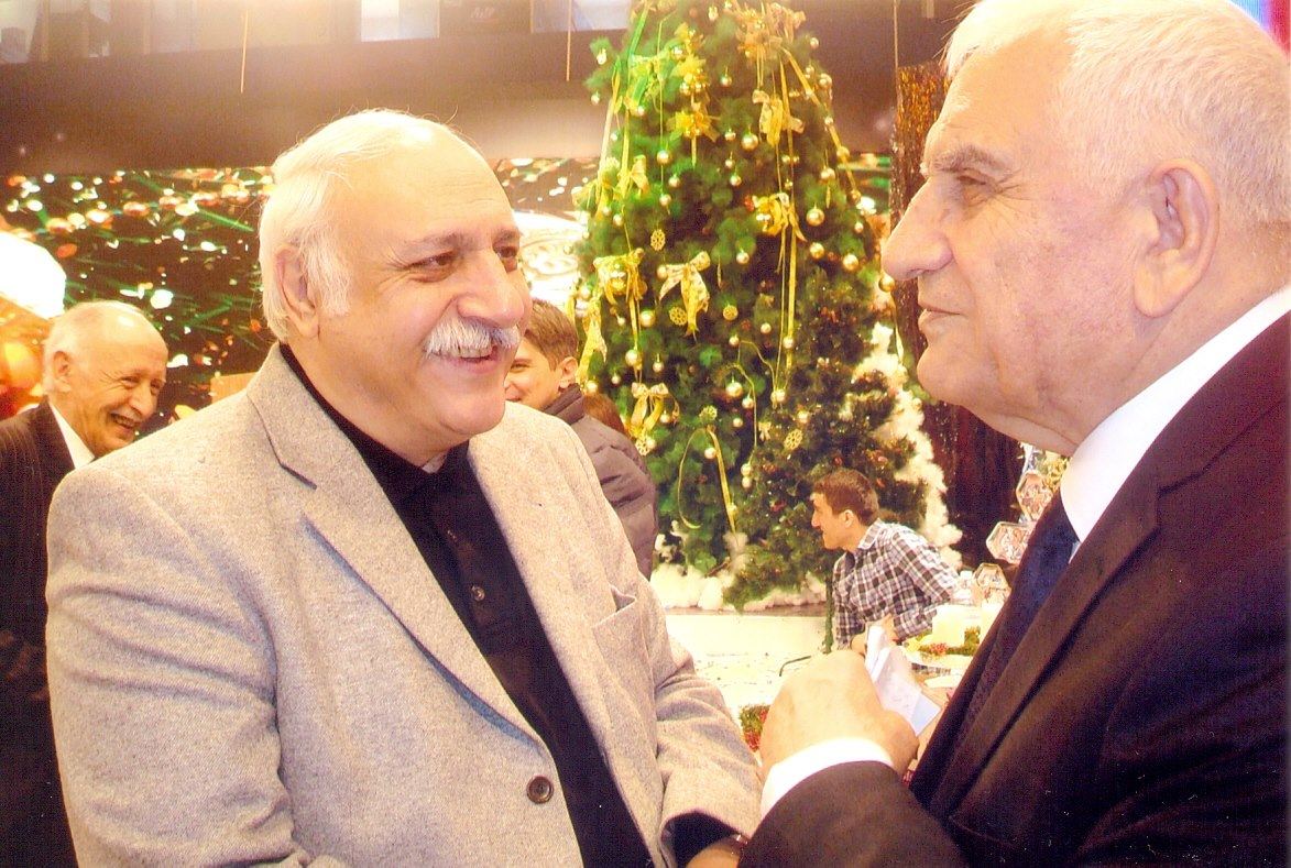 Поэт и драматург Нариман Гасанзаде отмечает юбилей: "Я счастливый человек!" (ФОТО)