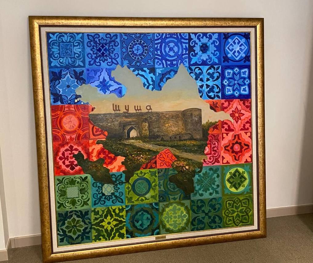 Необычный праздник - День смешивания разных красок в ярких композициях Милены Набиевой (ФОТО)