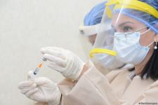 Представители политпартий Азербайджана проходят вакцинацию (ФОТО/ВИДЕО)