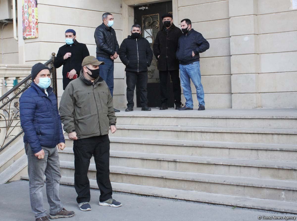 Народного артиста Азербайджана Ялчына Рзазаде аплодисментами проводили в последний путь (ФОТО)