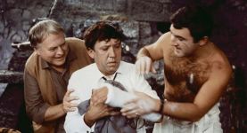 Господин Шульц и контрабандист на дальних азербайджанских берегах, или Как "гестаповца" Шпигеля чуть не убили в Агсу (ВИДЕО, ФОТО)