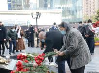 Общественность Азербайджана чтит память жертв Ходжалинского геноцида  (ФОТОРЕПОРТАЖ)