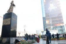 Общественность Азербайджана чтит память жертв Ходжалинского геноцида  (ФОТОРЕПОРТАЖ)