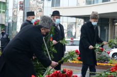 Общественность Азербайджана чтит память жертв Ходжалинского геноцида  (ФОТОРЕПОРТАЖ)